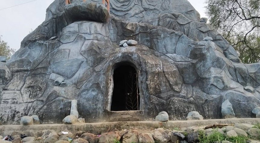 Tapan Dighi, Dakshin Dinajpur (South Dinajpur), West Bengal - Vushii.com